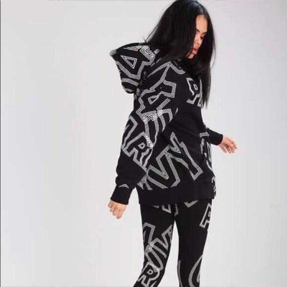 IVY PARK Broken Logo Black White Oversized Hoodie - Picture 2 of 8